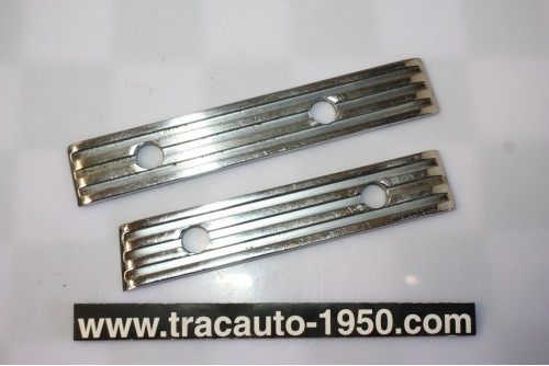 PAIRE DE BARRETTES ENJOLIVEURS DE TABLEAU DE BORD...JUVAQUATRE DAUPHINOISE
