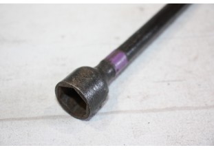 MANIVELLE DE DEMARRAGE ET CRIC...RENAULT 4CV ?? voir descriptif