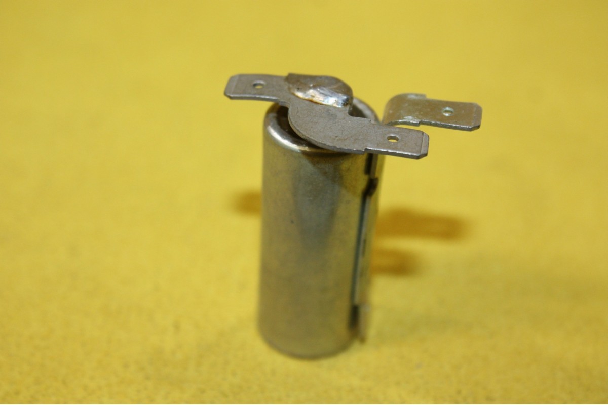 CONDENSATEUR SEV MARCHAL 43060303 POUR ALLUMEUR GT...AUTOS DIVERSES