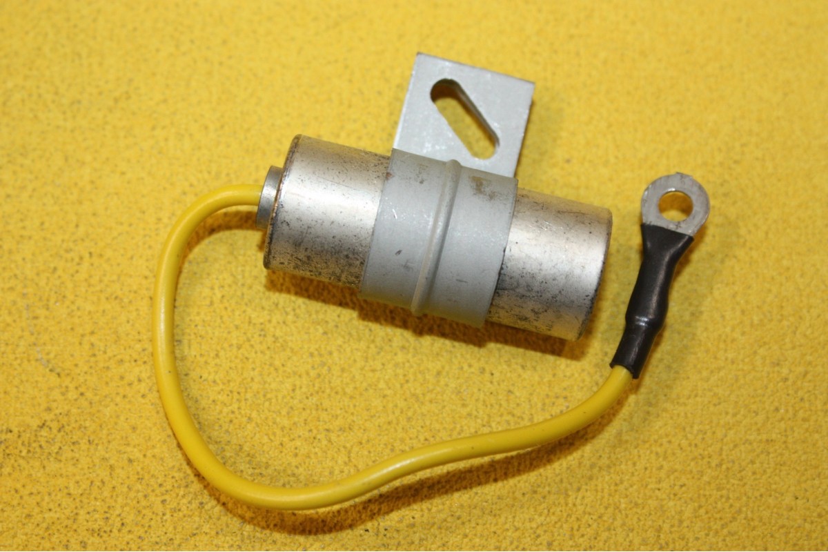 CONDENSATEUR DUCELLIER STANDARD 1203...AUTOS DIVERSES