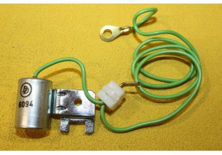 CONDENSATEUR BOSCH 1237330277... VW POLO 900cm3