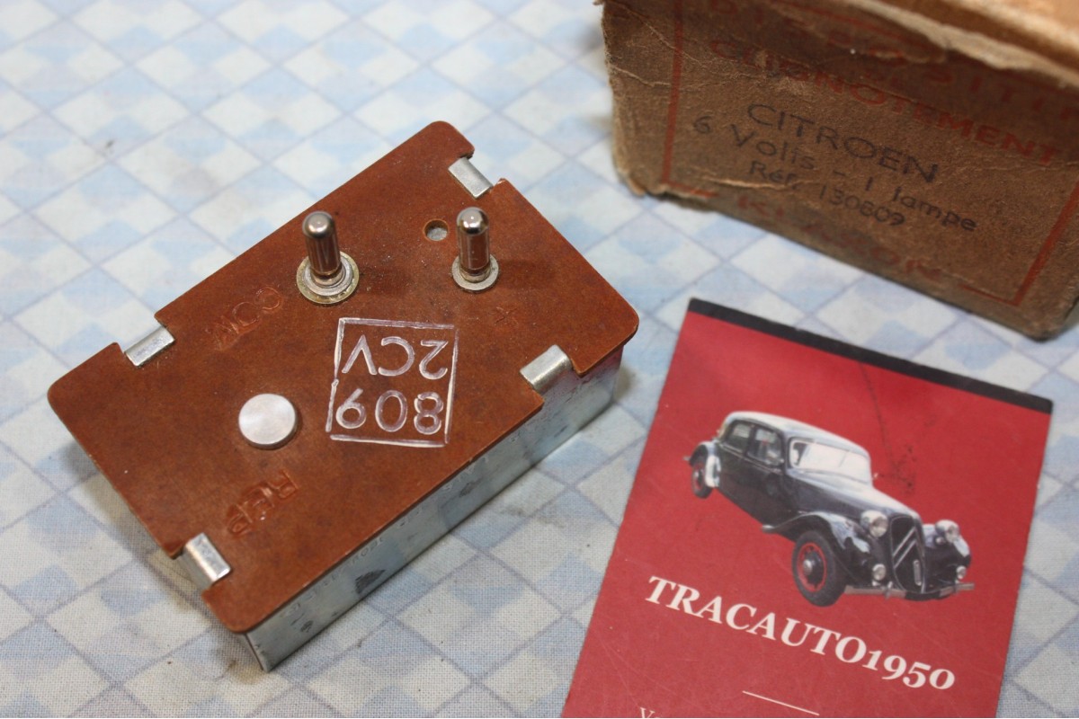 CLIGNOTEUR KLAXON 6V 1L 15/18W 2 BORNES...CITROEN 2CV