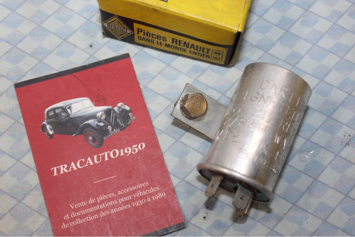 CENTRALE CLIGNOTANTE CARTIER 6V CT4 2L 42/84W 3 BORNES...AUTOS DIVERSES