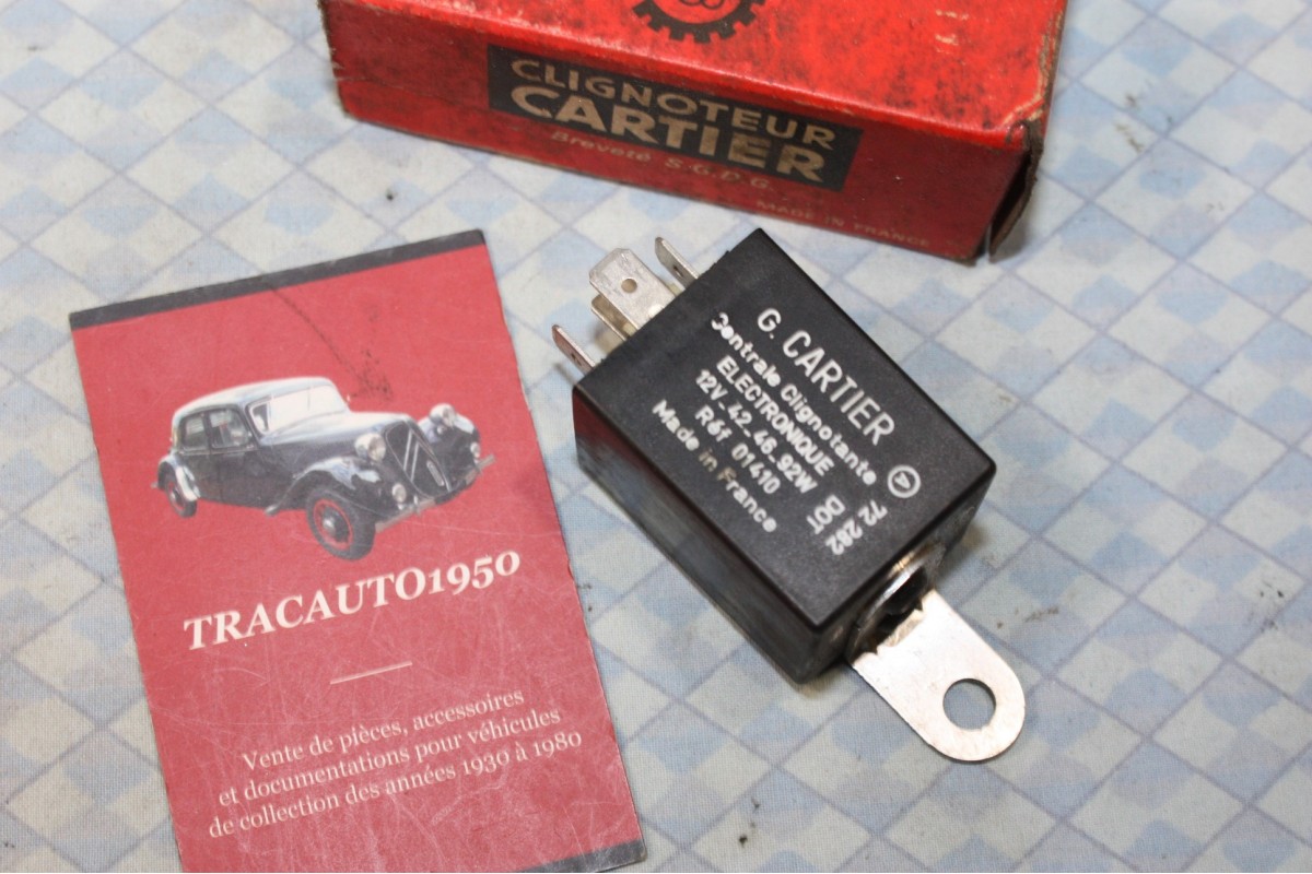CENTRALE CLIGNOTANTE ELECTRONIQUE CARTIER 12V 42/46/92W 4 BORNES...AUTOS DIVERSES