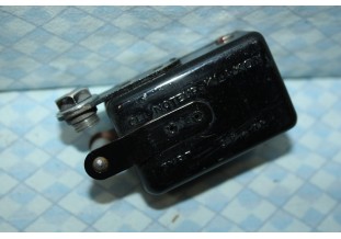 CLIGNOTEUR KLAXON AVEC VOYANT 6V 1L 2 BORNES...AUTOS DIVERSES