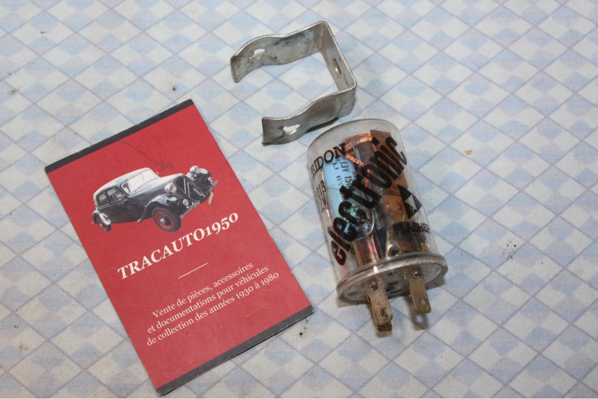 CENTALE CLIGNOTANTE ELECTRONIQUE TRIDON HD-13 12V 3 BORNES...AUTOS DIVERSES