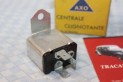 CENTRALE CLIGNOTANTE AXO A8012A 6V 21W 3 BORNES...AUTOS DIVERSES