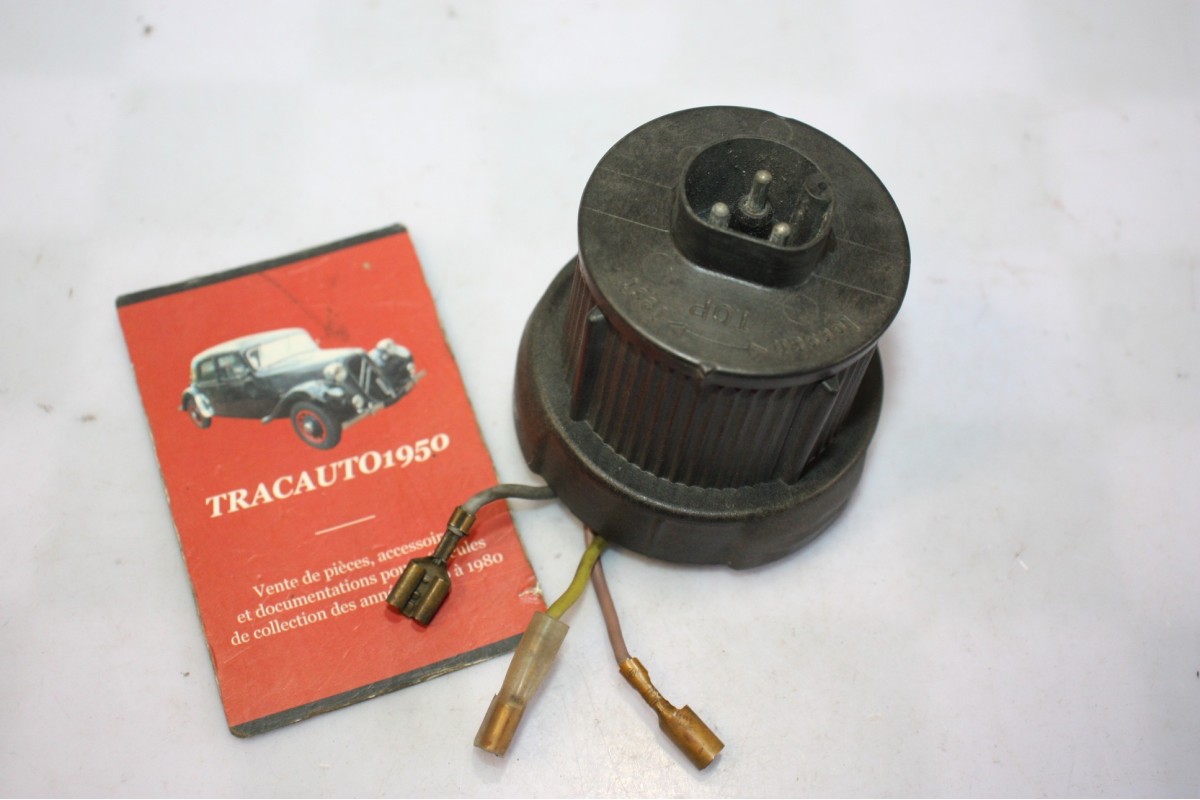 CONNECTEUR PORTE AMPOULE DE PHARE CODE H1 HELLA/BOSCH...BMW E30 SERIE 1