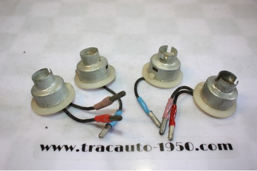 4 CONNECTEURS DE FEUX AR ECLAIRAGE/CLIGNOTANT...CITROEN AMI 6