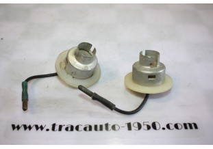 2 CONNECTEURS DE FEUX AR CLIGNOTANT SEIMA...CITROEN AMI 6