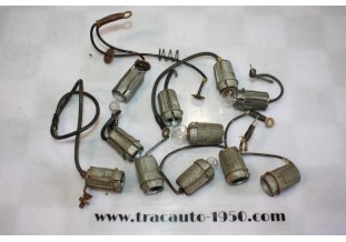 11 PORTES AMPOULES D'ECLAIRAGE DE COMPTEUR JAEGER...RENAULT 4CV DAUPHINE