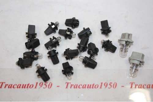 LOT DE LAMPES D'ECLAIRAGE DE  TABLEAU DE BORD JAEGER...PEUGEOT DIV...