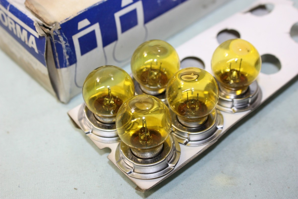 5 AMPOULES DE FEUX 6V 15W P26S NORMA 2207...MOTOS VELOMOTEURS ANCIENS