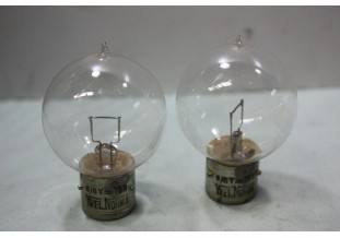 2 AMPOULES DE PHARES 6V/8V 75B BA21S YVEL NORMA...AUTOS ANCIENNES