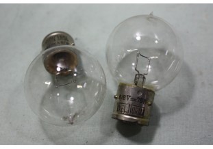 2 AMPOULES DE PHARES 6V/8V 75B BA21S YVEL NORMA...AUTOS ANCIENNES