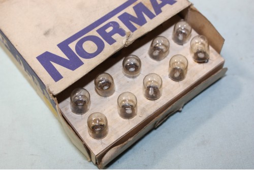 BOITE DE 10 AMPOULES TEMOINS 6V 4W BA9S NORMA/PHILIPS...AUTOS MOTOS ANCIENNES