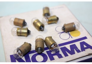 LOT DE 8 AMPOULES TEMOINS 6V 1.5W BA9S NORMA 1506...AUTOS MOTOS ANCIENNES