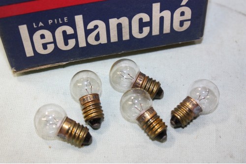 5 AMPOULES DE FEUX AR 6V 1.8W E10 LECLANCHE 173...VELOS CYCLOMOTEURS ANCIENS