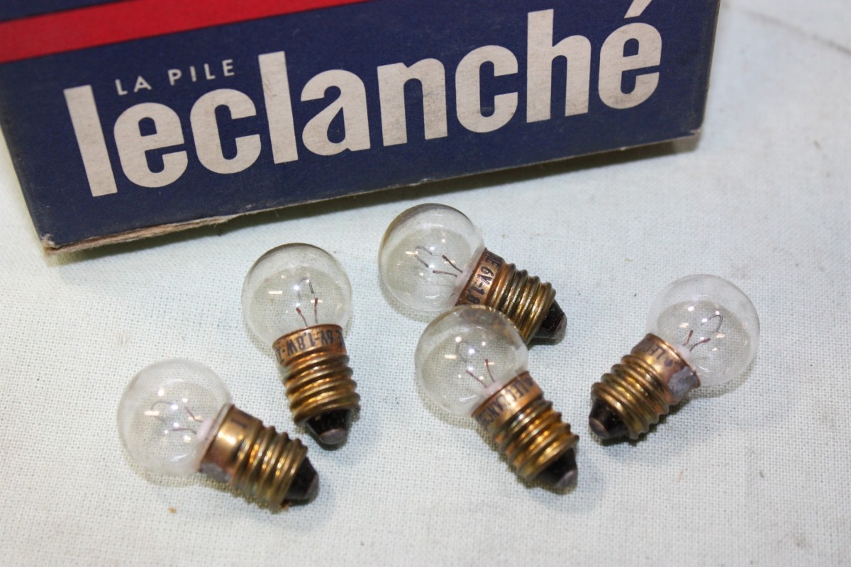 5 AMPOULES DE FEUX AR 6V 1.8W E10 LECLANCHE 173...VELOS CYCLOMOTEURS ANCIENS
