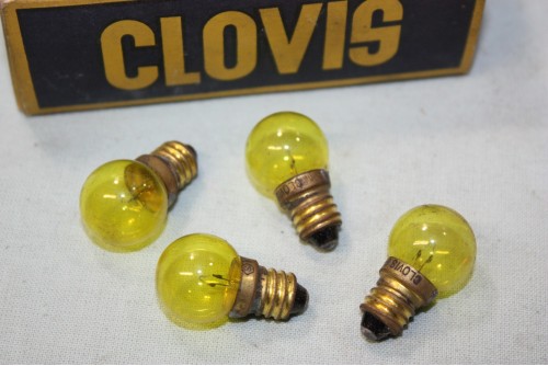 4 AMPOULES DE FEUX AR 6V 1A E10 CLOVIS A83...VELOS CYCLOMOTEURS ANCIENS État : Neuf
