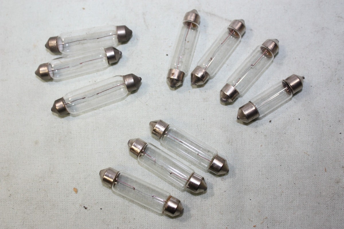 10 LAMPES NAVETTES 6V 4/5/10W  L/40MM...AUTOS MOTOS ANCIENNES