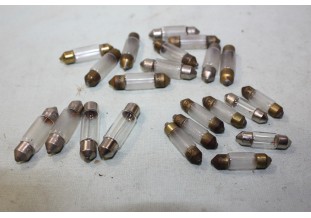 22 LAMPES NAVETTES 6V 4/5W DIVERSES...AUTOS MOTOS ANCIENNES