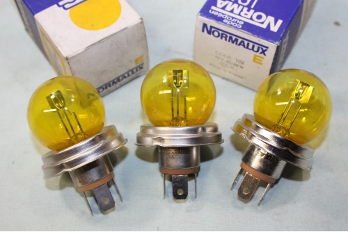 3 AMPOULES CODE/PHARE 12V 45/40W CE P45T NORMA 103...AUTOS DIVERS