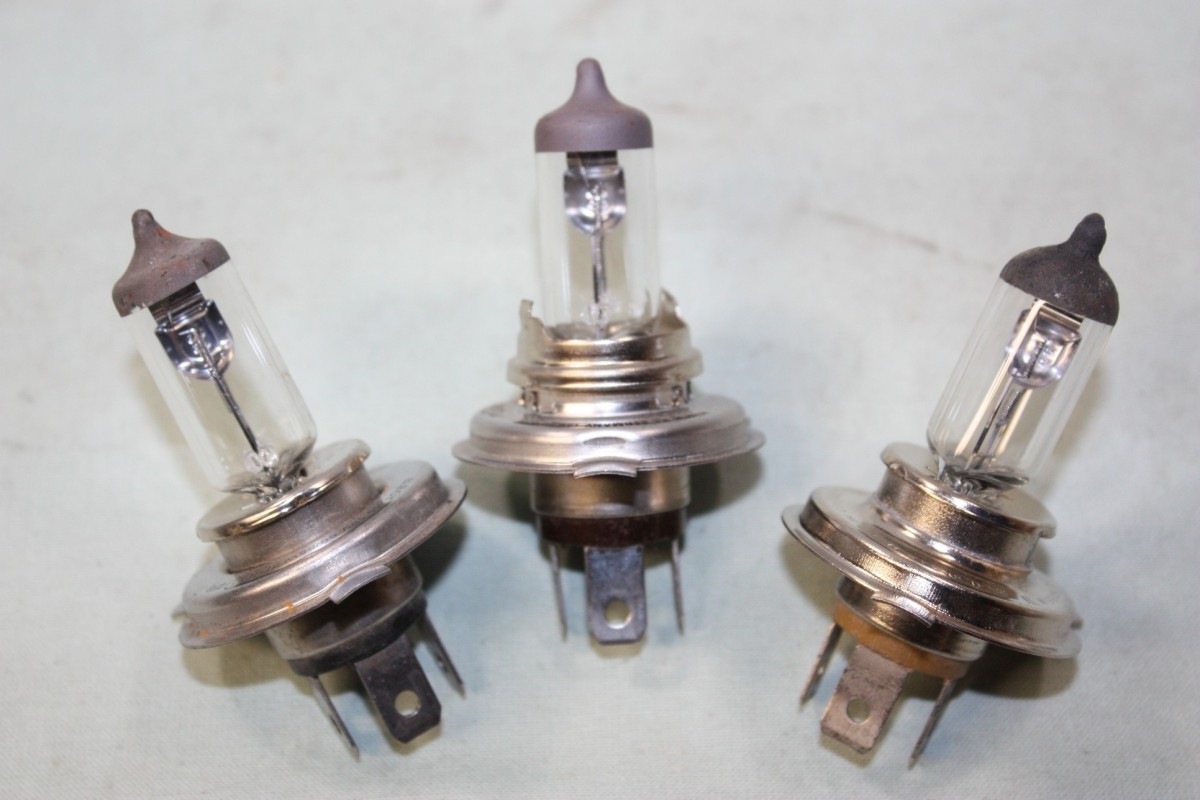 3 AMPOULES DE PHARES 12V 60/55W H4 IODE NORMA 413...AUTOS ANCIENNES DIVERSES