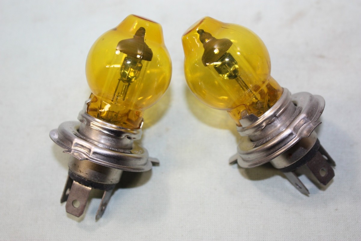 2 AMPOULES CODE/PHARE 12V 60/55W H4 IODE AVEC GLOBE...AUTOS ANCIENNES DIVERSES