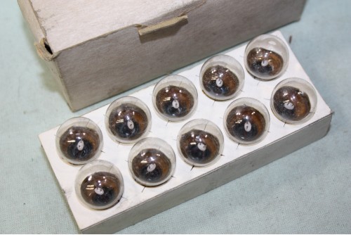 BOITE DE 10 LAMPES GRAISSEURS 12V 2,5V 0,85A BA15 S MAZDA...AUTOS ANCIENNES DIVERS