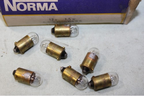 7 LAMPES TEMOINS 12V 1.5W BA9S NORMA 1508...AUTOS ANCIENNES DIVERSES