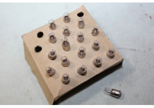 18 LAMPES MIDJET 12V 100M/A BA7S...AUTOS VELOS DIVERS