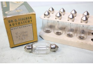 BOITE DE 9 NAVETTES DE PHARES 12V 18W FISCHER 10/2844...AUTOS NCIENNES DIVERS