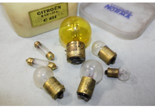 COFFRET DE LAMPES DE SECOURS 12V 36/36W  NORMA...CITROEN 2CV AK ET DIVERS