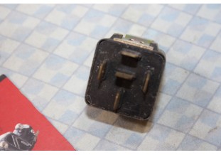 RELAIS 12V 20A MIXO 10 76645 5 BORNES...AUTOS DIVERSES