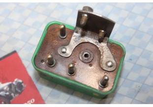 RELAIS DEVIATEUR SANOR 1C-EFT2 4 BORNES...CITROEN SM ET DIVERS