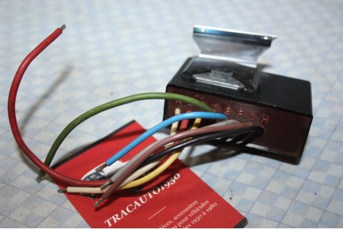 RELAIS D'ESSUIE GLACE 12V BOSCH 0335320005 8 BORNES...MERCEDES W114 W115