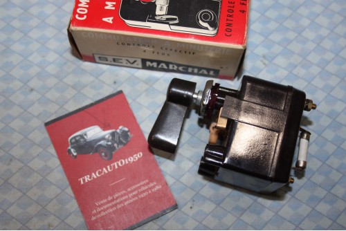 COMMUTATEUR DE CLIGNOTANT A MINUTERIE 24V SEV MARCHAL 420-4...CAMIONS TRACTEURS DIVERS