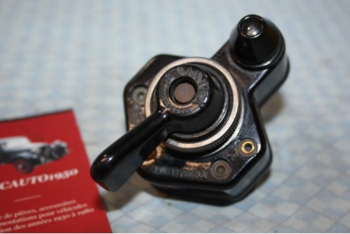 COMMUTATEUR DE CLIGNOTANT 6V SCINTEX 4 BORNES...AUTOS CAMIONS DIVERS