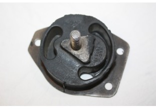 SUPPORT MOTEUR KLC M7653...PEUGEOT 204 MOT XK av 10/1967