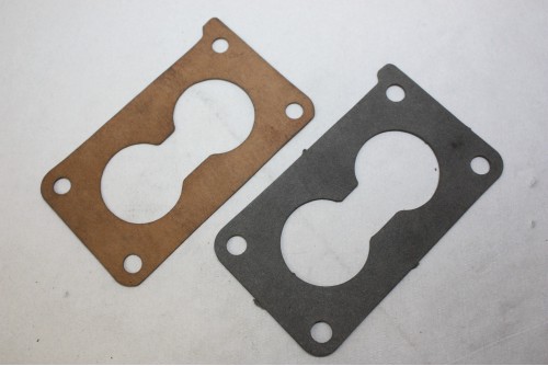 LOT DE 2 JOINTS OU CALES DE CARBURATEUR DOUBLE CORPS...AUTOS DIVERS ANCIENNES / COLLECTIONS