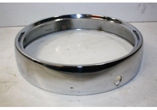 UN CERCLAGE DE PHARE SEV D/185mm...POUR CITROEN DS ID