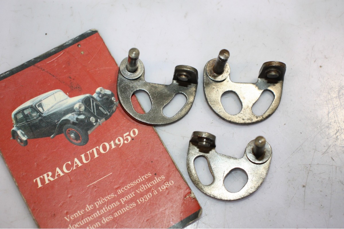 3 SUPPORTS DROIT/GAUCHE POUR ALLUMEUR RB TYPE DUPLEX...AUTOS ANCIENNES