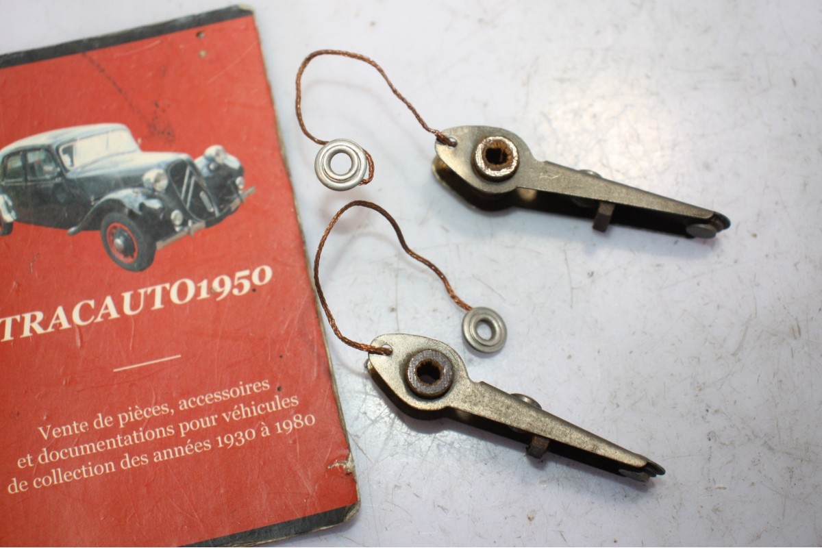 2 RUPTEURS SAEG POUR ALLUMEUR S.A.E.G...DELAHAYE CHENARD ET WALCKER