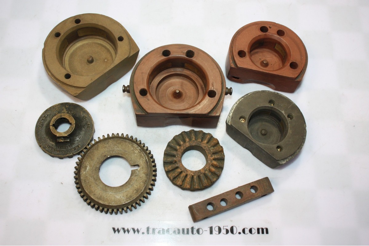 LOT DE PIECES DIVERSES POUR MAGNETOS...AUTOS AV GUERRE