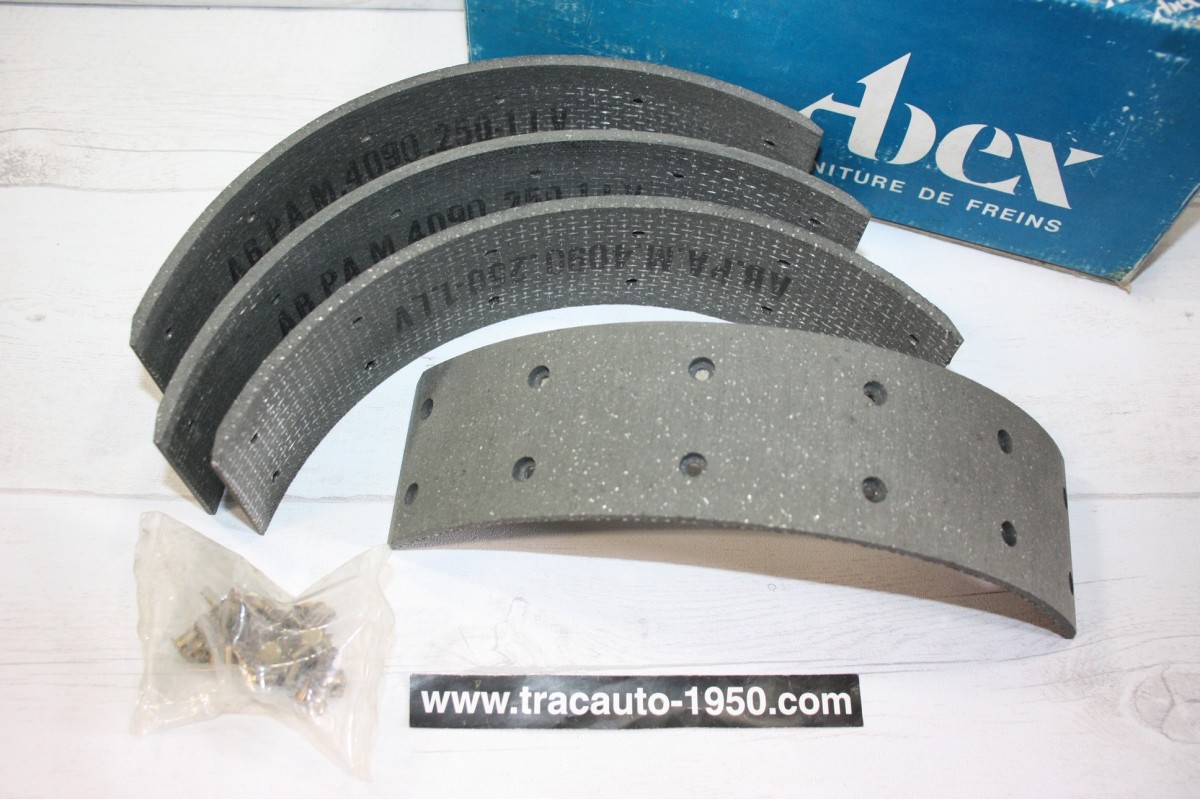 JEU DE GARNITURES DE FREIN AVANT ABEX J1353-250...PEUGEOT J7