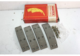 JEU DE GARNITURES DE FREIN ARRIERE MINTEX 112140...RENAULT R5 TS LS...