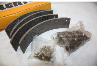 JEU DE GARNITURES DE FREIN ARRIERE FLERTEX 520544...RENAULT R16 R16...