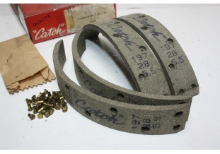 JEU DE SEGMENTS DE FREIN AVANT UFAGA 9542...RENAULT DAUPHINE JUSQU'A 1960