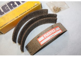 JEU DE GARNITURES DE FREIN AV/AR FLERTEX 520507...BMW 700 DKW F11 N...